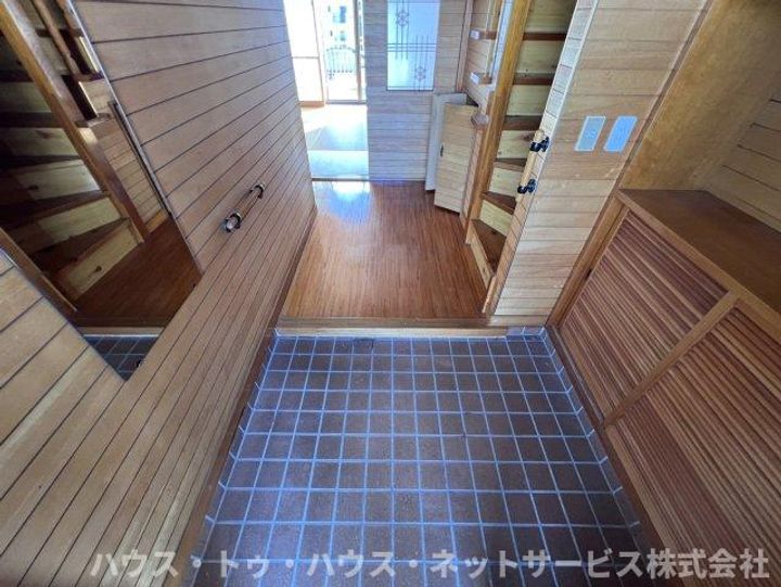 千葉県松戸市千駄堀(一戸建)の賃貸物件の玄関