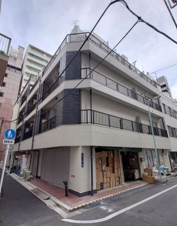 フジタ新富マンションの外観