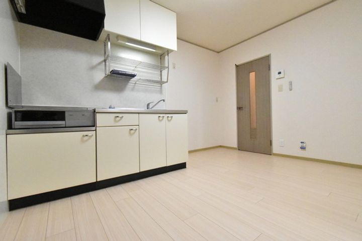 新潟県新潟市北区つくし野1(アパート)の賃貸物件の居間
