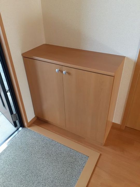 ユイマール・エフ Eの玄関