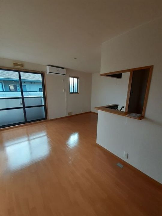 ユイマール・エフ Eの居間