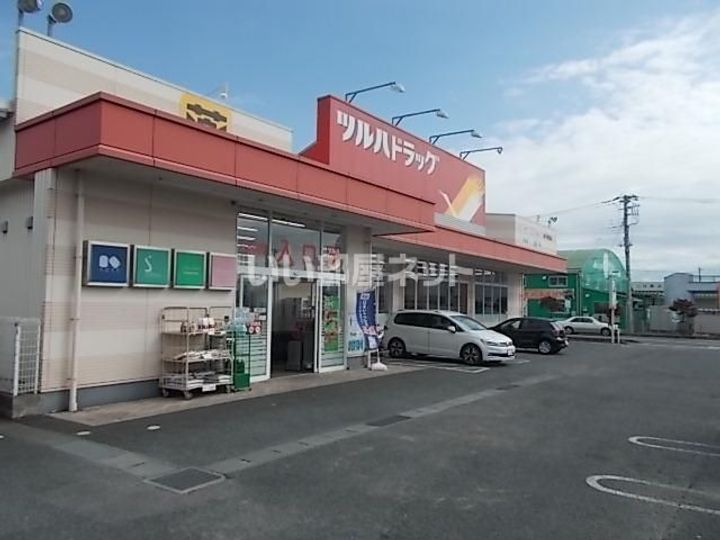 ユイマール・エフ Eの周辺