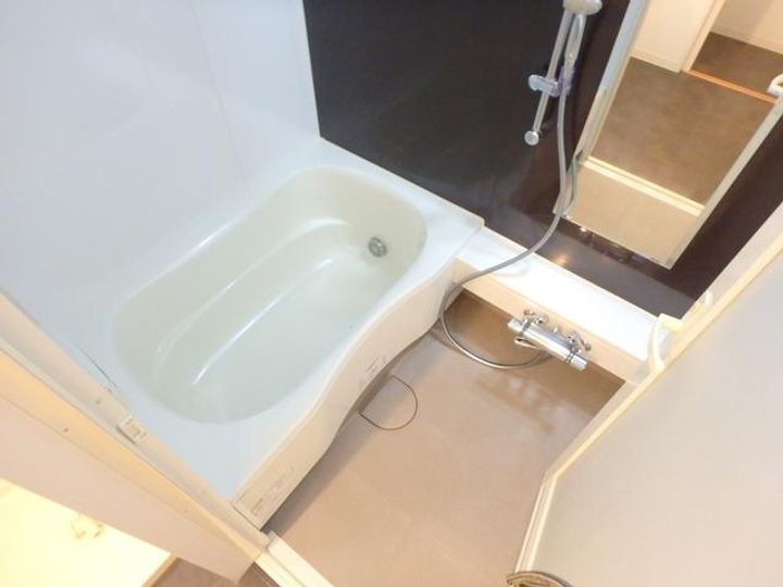 宮城県仙台市泉区市名坂字石止(マンション)の賃貸物件の風呂