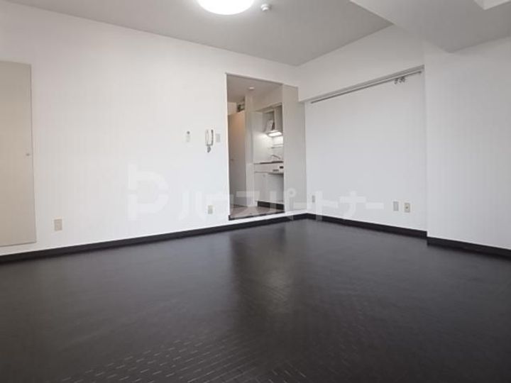 千葉県船橋市宮本1(マンション)の賃貸物件の居間