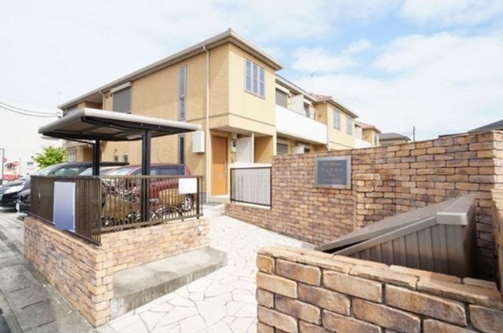 フェアリーの外観