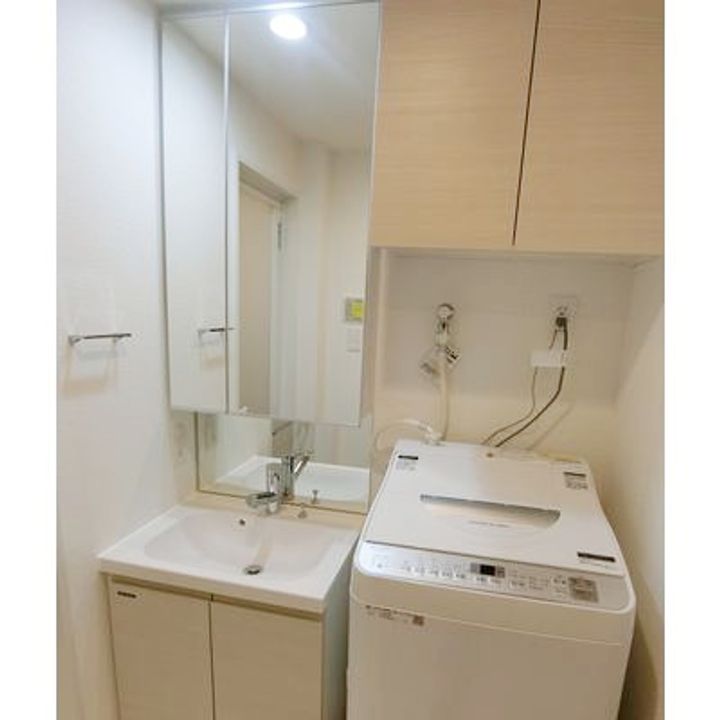 クレイシア秋葉原ラグゼスウィートの内装