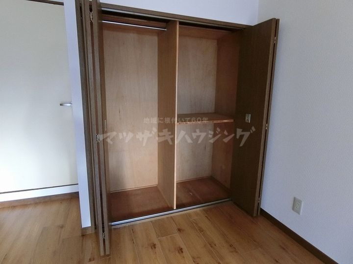 シャイニング小島の内装