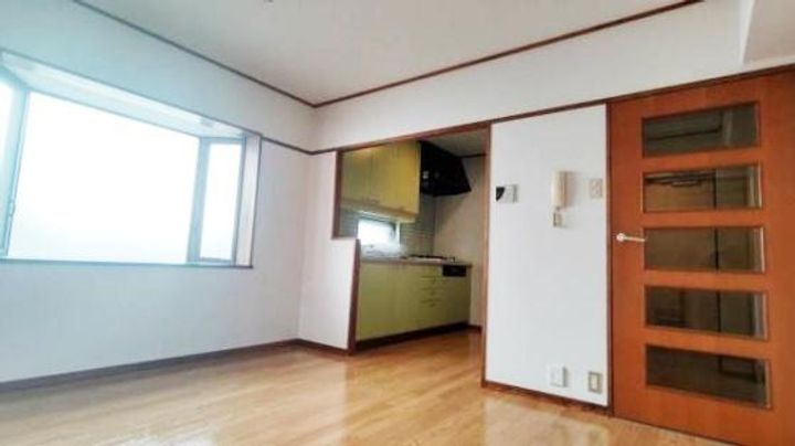 ラ・セーヌ本山の居間