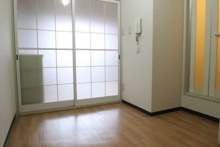 フローラル山手の内装