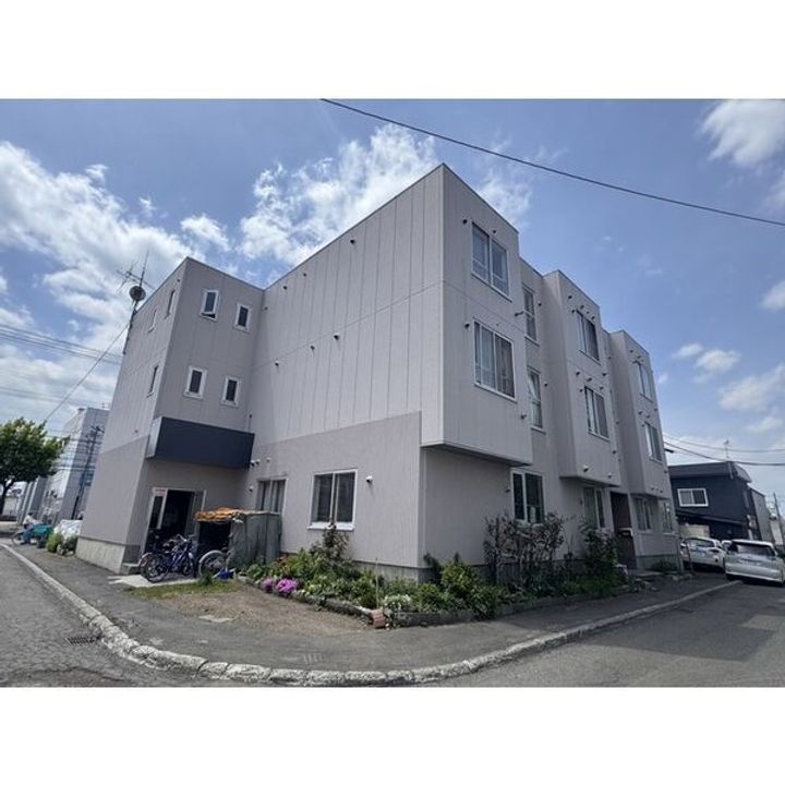 岩泉ビルの外観