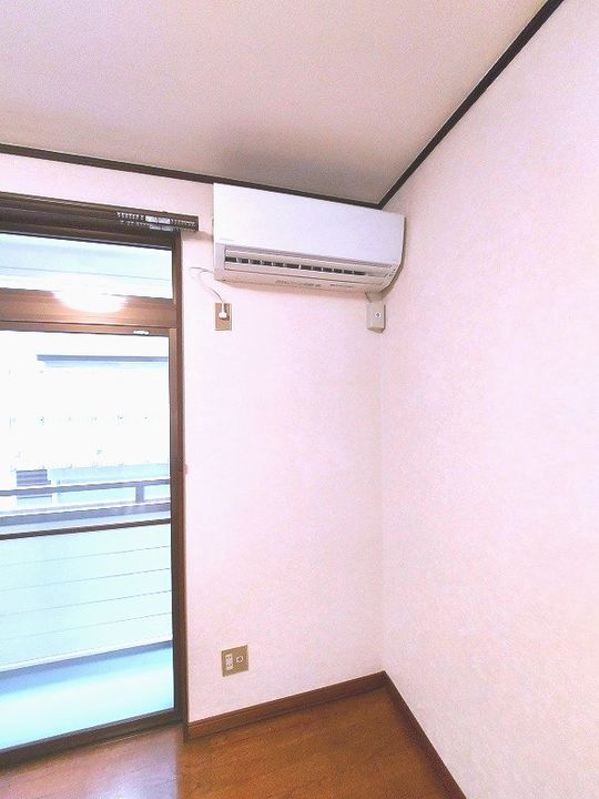 ウイングFの内装