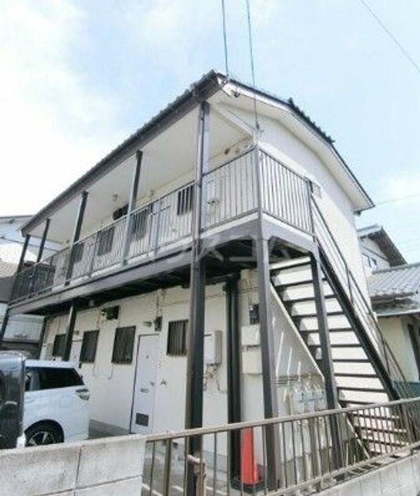 味岡コーポの外観