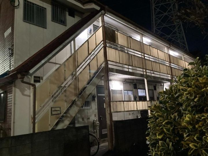 コーポラスクリの外観