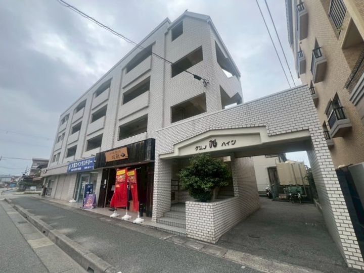 グリーンハイツ旭の外観