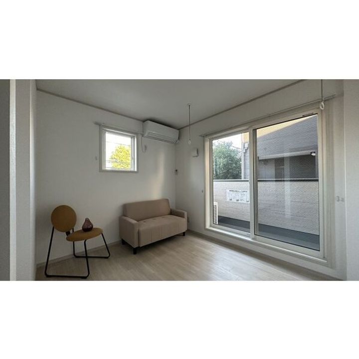 メリディアン国見駅前四番館の居間