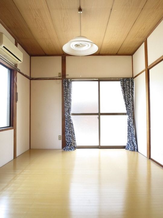 山梨県甲府市住吉3(アパート)の賃貸物件の内装