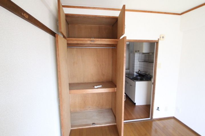 セブン田中ビルの内装