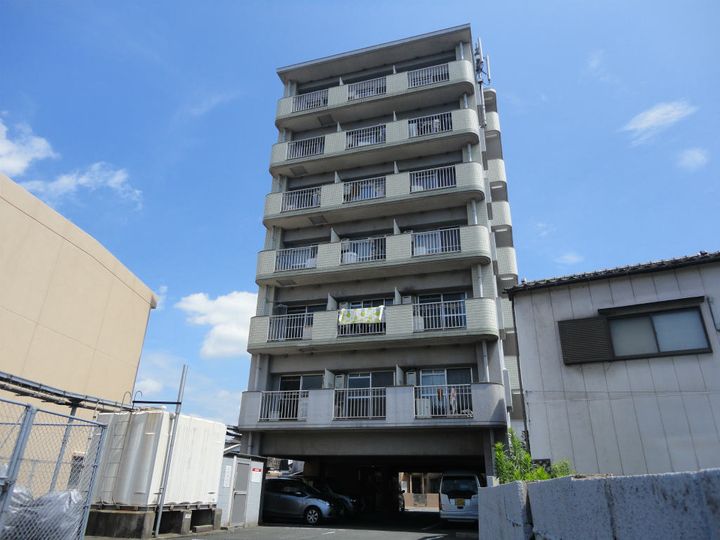リファレンス小倉北の外観