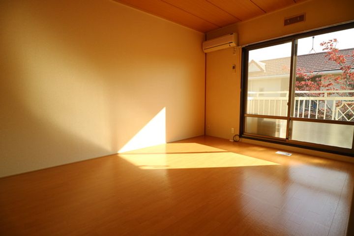 メゾンセンチュリー Bの居間