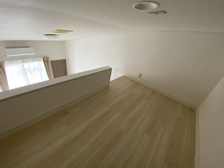 クローリスの内装