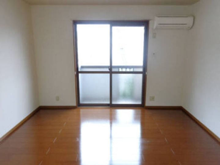 広島県福山市東手城町4(アパート)の賃貸物件の居間