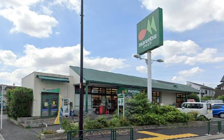 パインリーフの周辺