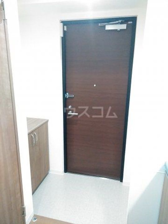 D-room綾瀬の玄関
