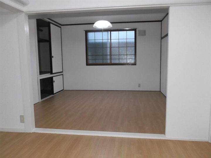 小野マンションの居間