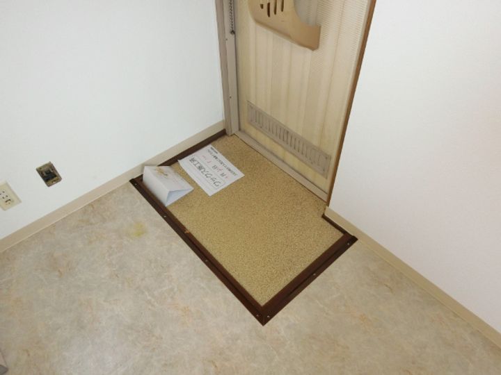 フォーブルTOMOの玄関