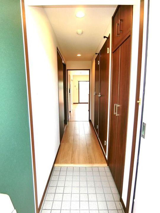 ユーミーブルースカイIIの玄関