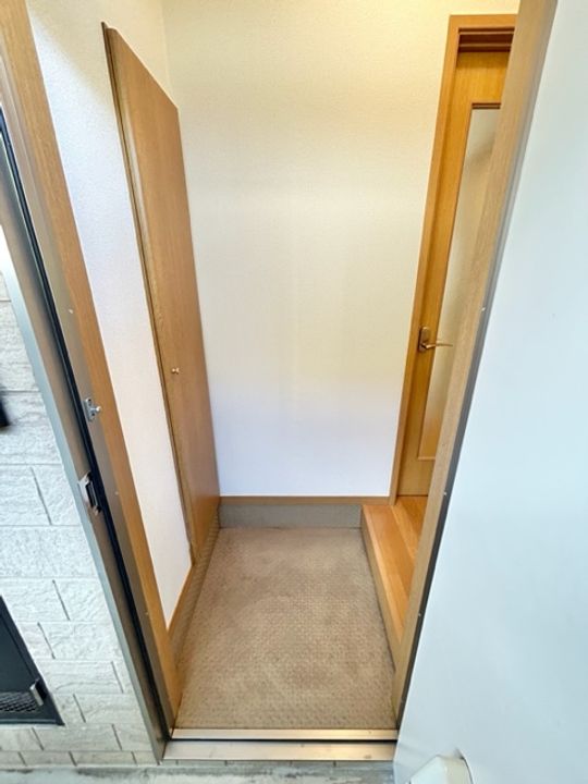 シャルマンEの玄関