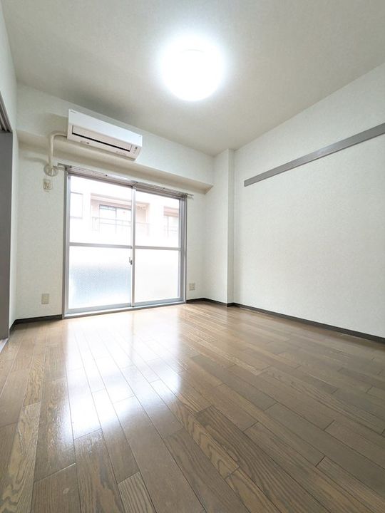 神奈川県川崎市川崎区日進町(マンション)の賃貸物件の居間