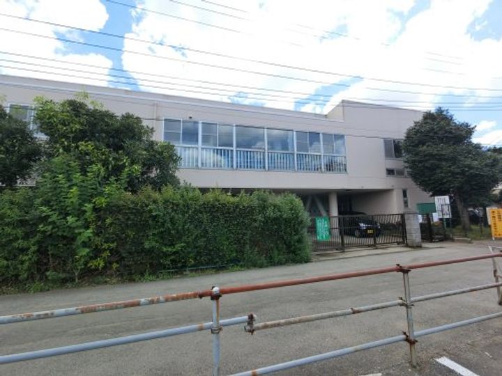 千葉県富里市七栄(アパート)の賃貸物件の周辺