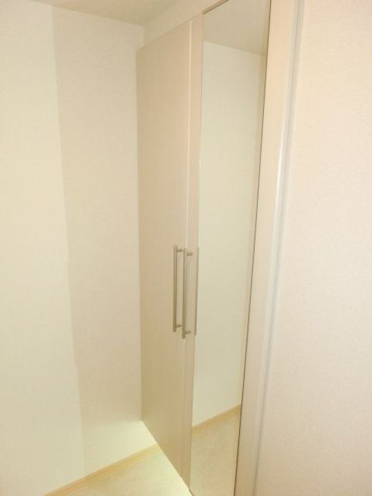 シャトルKの内装