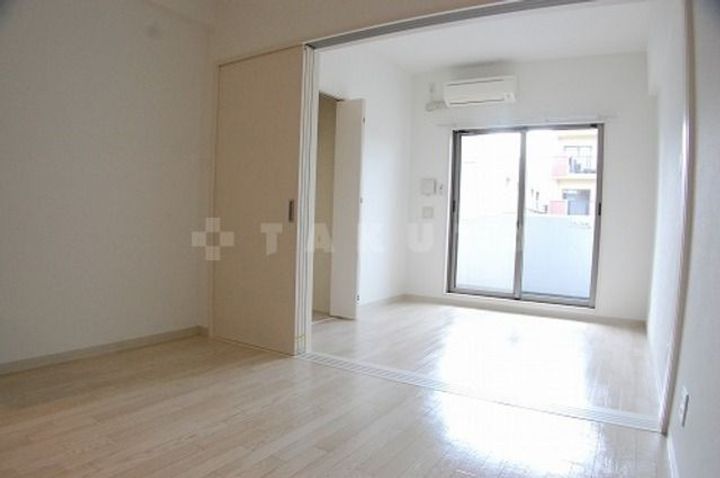 ルクレ新大阪レジデンスの内装