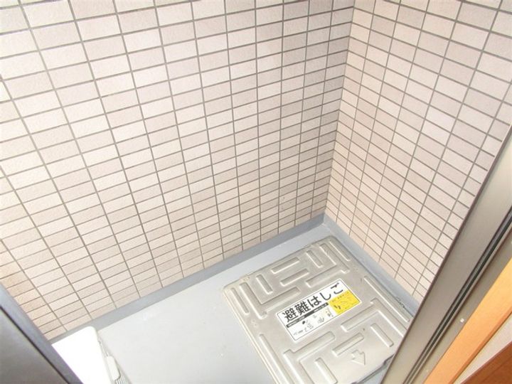 メナー百合丘の内装