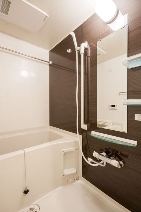 コンフォールの風呂