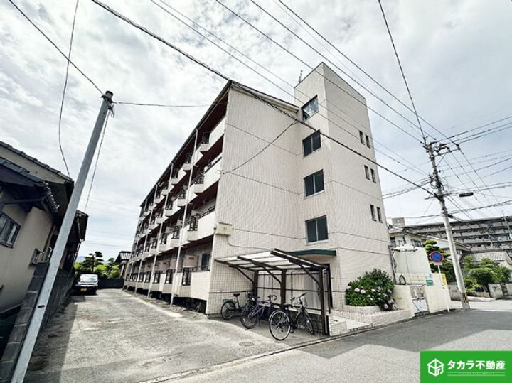 リバーサイド津留の外観