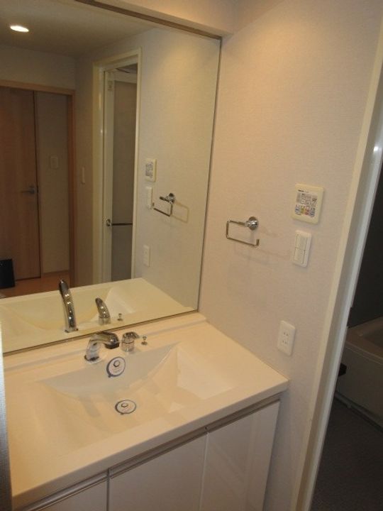 東京都中野区新井2(マンション)の賃貸物件の内装