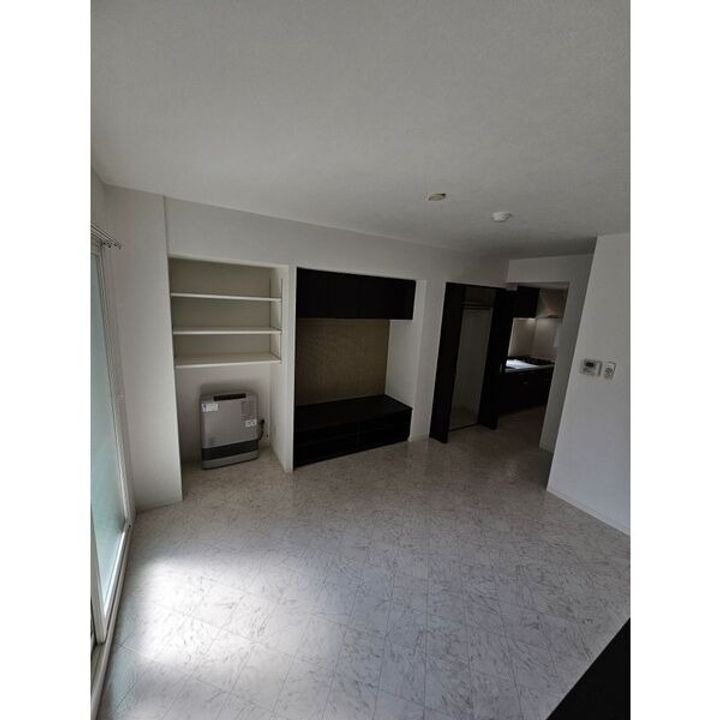 ピュア東彩館 IIの居間