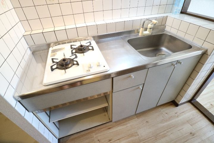 岡山県倉敷市八王寺町(アパート)の賃貸物件のキッチン