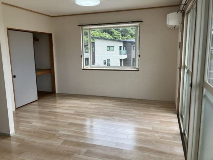 ルマージュ Bの居間