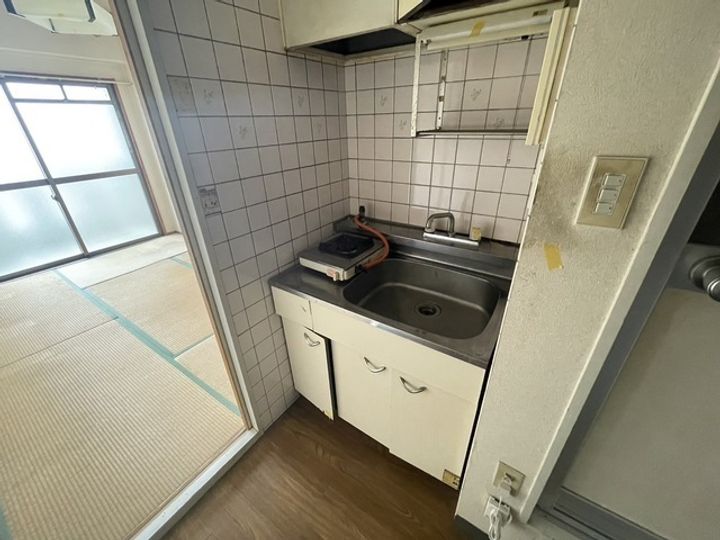 エスタス庚午南のキッチン