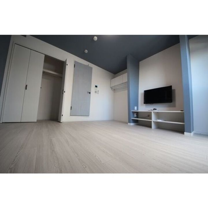 エヌエムキャトフヴァンの居間