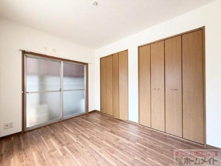 グラッドマンション天神ノ森の居間