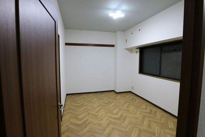 桃の里マンションの内装