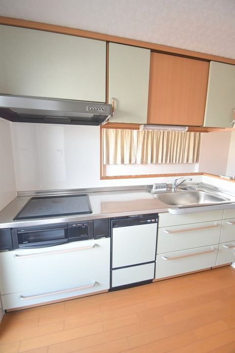 広島県広島市東区曙1(一戸建)の賃貸物件のキッチン