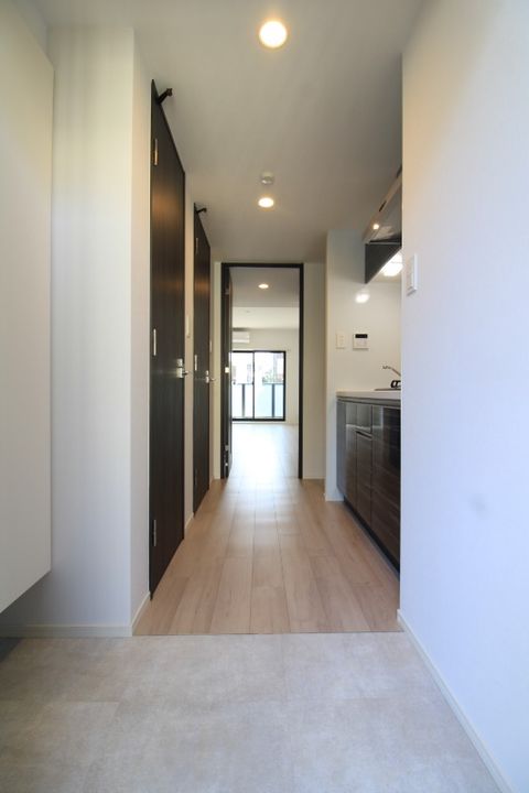 S-RESIDENCE新町Agogの玄関