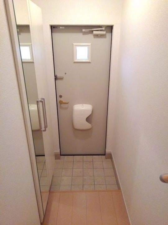 福島県福島市町庭坂字内町(アパート)の賃貸物件の玄関