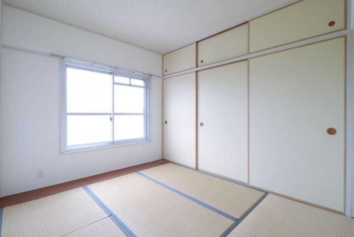 UR鶴山台の内装